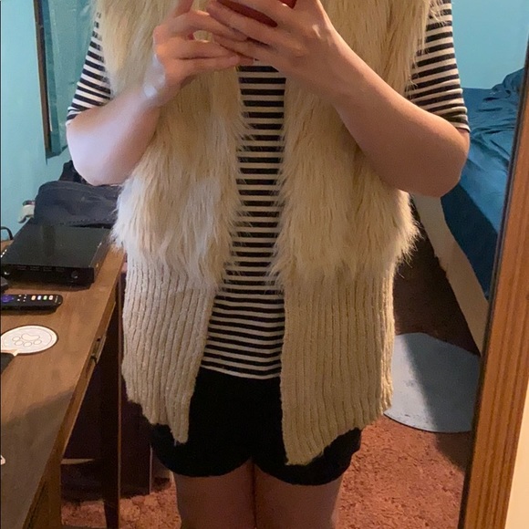 Cream furry vest!! - Picture 7 of 9
